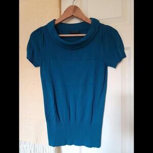 *Women's XS Banana Republic top